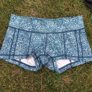 Lulu lemon workout shorts
